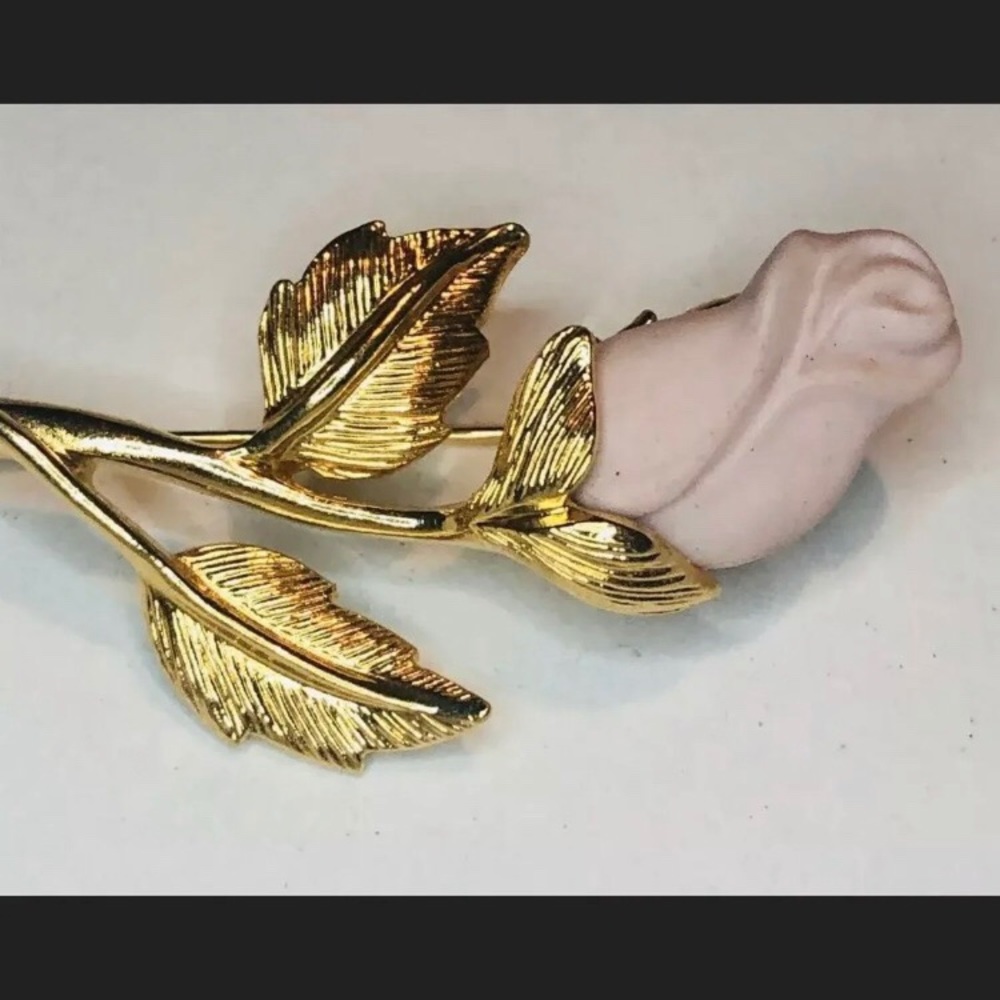 Vintage Gold Toned Long Stem Rose Brooch Pin Back - Picture 4 of 4